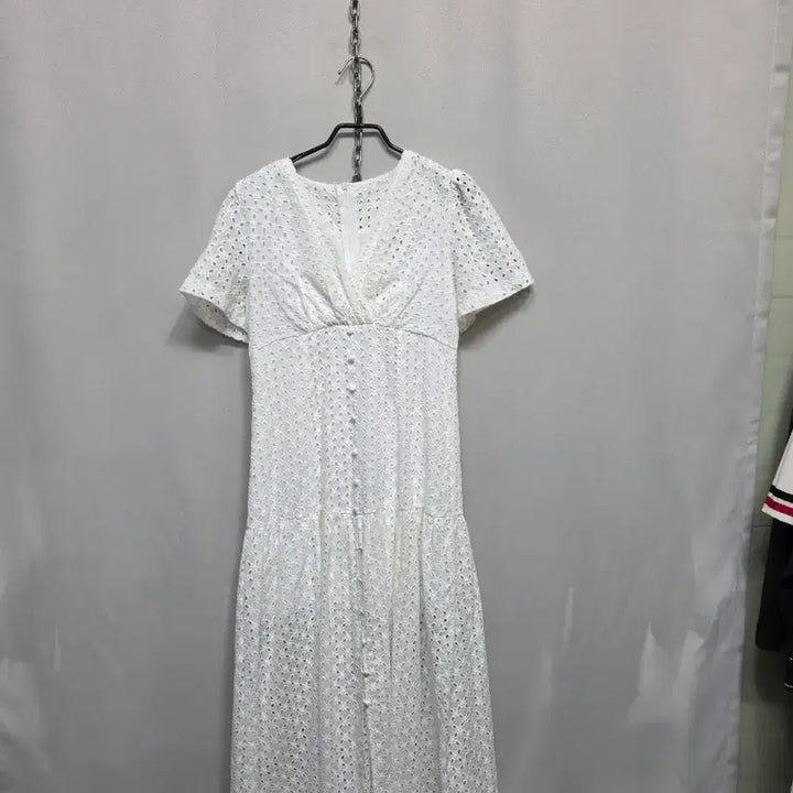 [BUNJANG] White Punching Lace Long Dress / 펀칭 레이스 롱 원피스 화이트