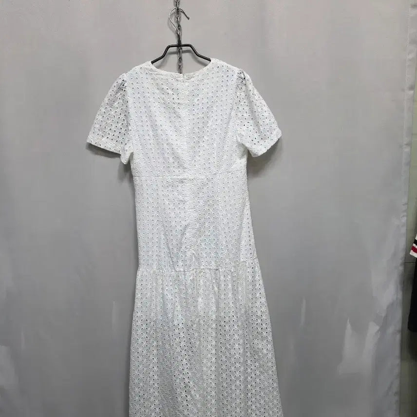 [BUNJANG] White Punching Lace Long Dress / 펀칭 레이스 롱 원피스 화이트