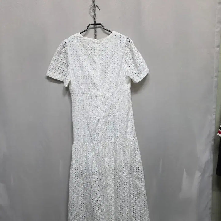 [BUNJANG] White Punching Lace Long Dress / 펀칭 레이스 롱 원피스 화이트