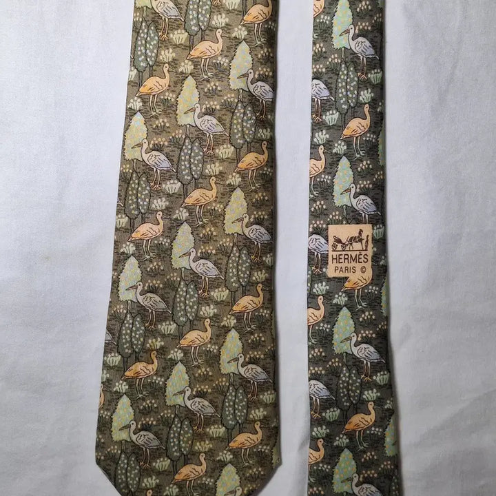 [BUNJANG] Hermès Forest Pattern Silk Tie / 에르메스 카키 버드 포레스트패턴 실크 넥타이