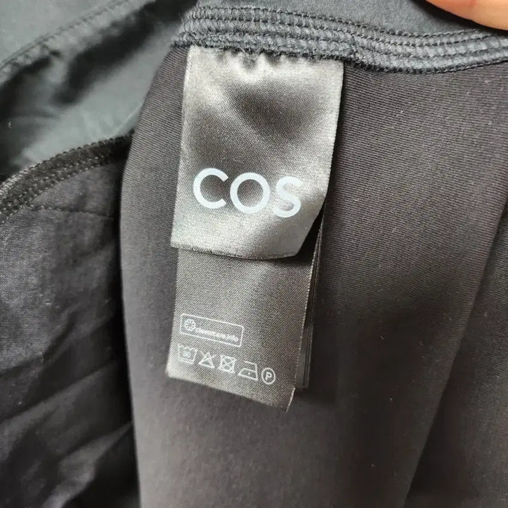 [SOLD OUT] [M] COS 코스 민소매 원피스