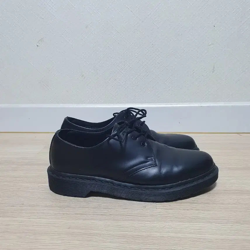 [SOLD OUT] 닥터마틴 1461 모노 로퍼 260