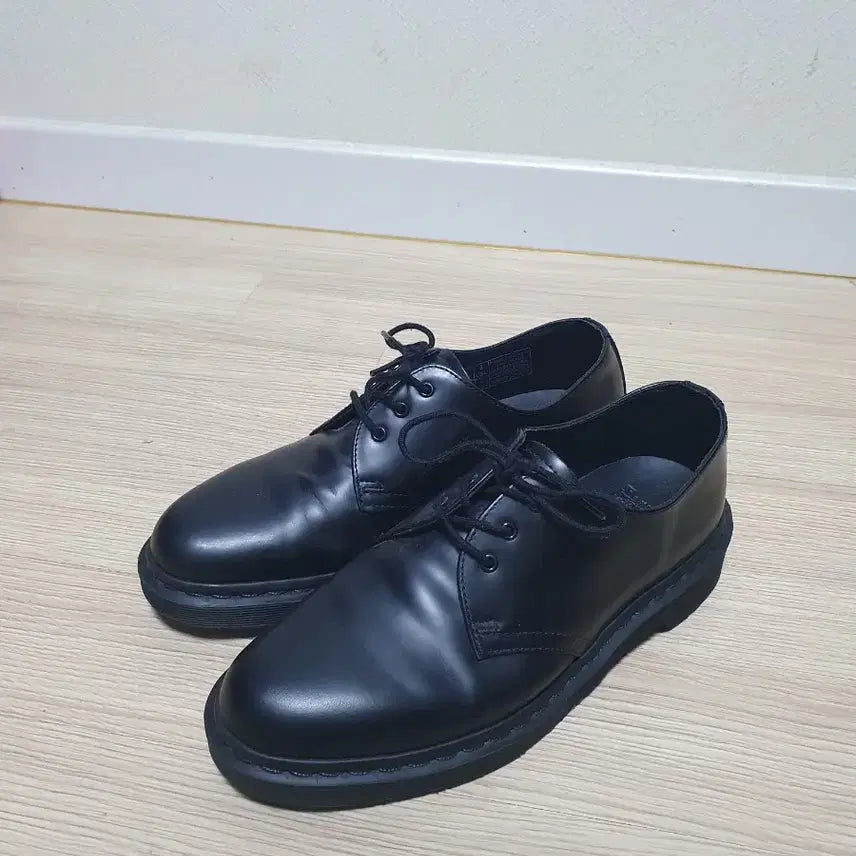 [SOLD OUT] 닥터마틴 1461 모노 로퍼 260