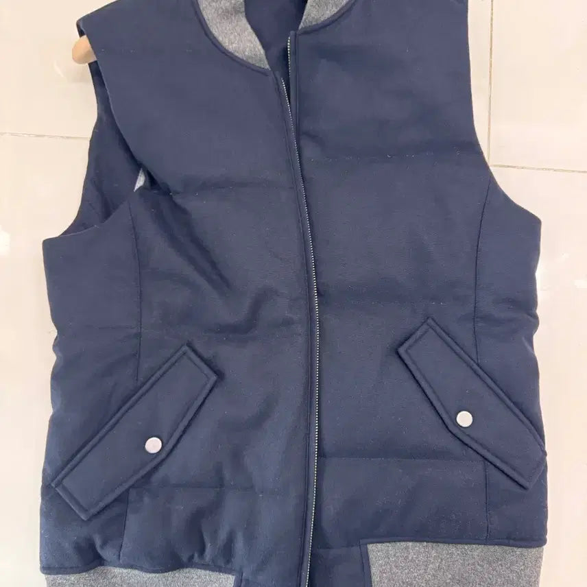 [SOLD OUT] 수트서플라이 / 울/캐시미어 혼방 다운 집업 베스트 / M