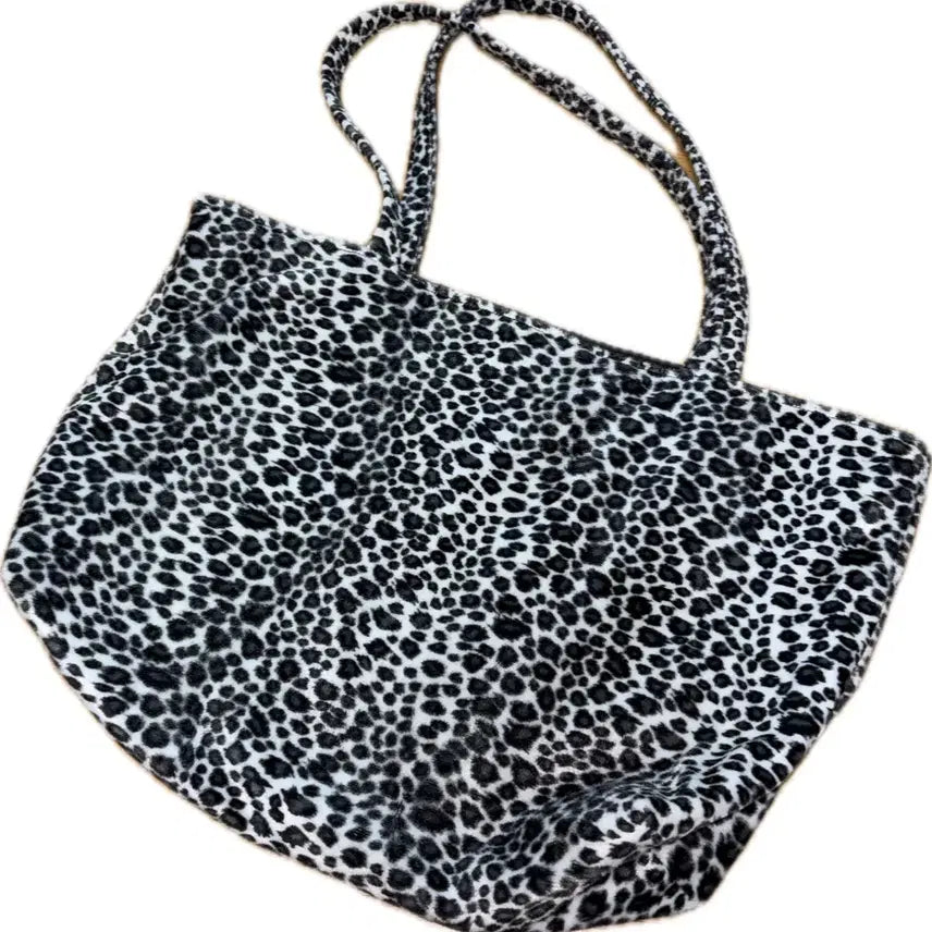 [BUNJANG] Yooryung City Black Leopard Shoulder Bag / 유령도시 블랙 레오파드 숄더백