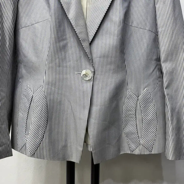 [BUNJANG] ESCADA Striped Jacket - Size 40 / 매장판정품) ESCADA 에스카다 스트라이프 자켓 40