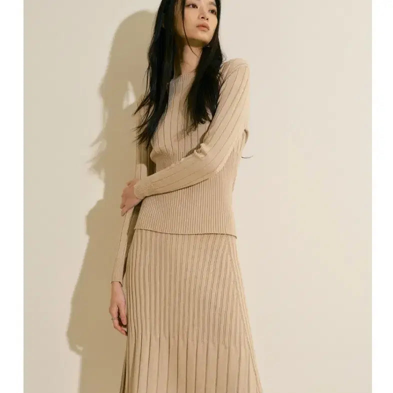 [BUNJANG] Blanchot Daisy Knit Top &amp; Skirt Set / 블랑쇼 데이지 니트 탑 니트 스커트 핑크베이지 베이지