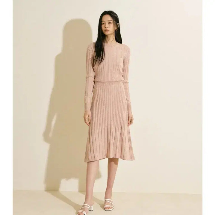 [BUNJANG] Blanchot Daisy Knit Top &amp; Skirt Set / 블랑쇼 데이지 니트 탑 니트 스커트 핑크베이지 베이지