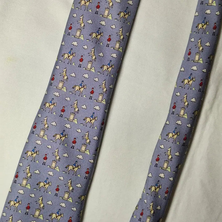 [SOLD OUT] 에르메스 라벤더 승마 클라우드 실크 넥타이