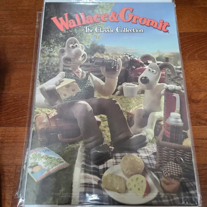 [BUNJANG] Wallace &amp; Gromit The Classic Collection Poster (Sealed) / 월레스와 그로밋 더클래식 콜랙션 포스터 미개봉