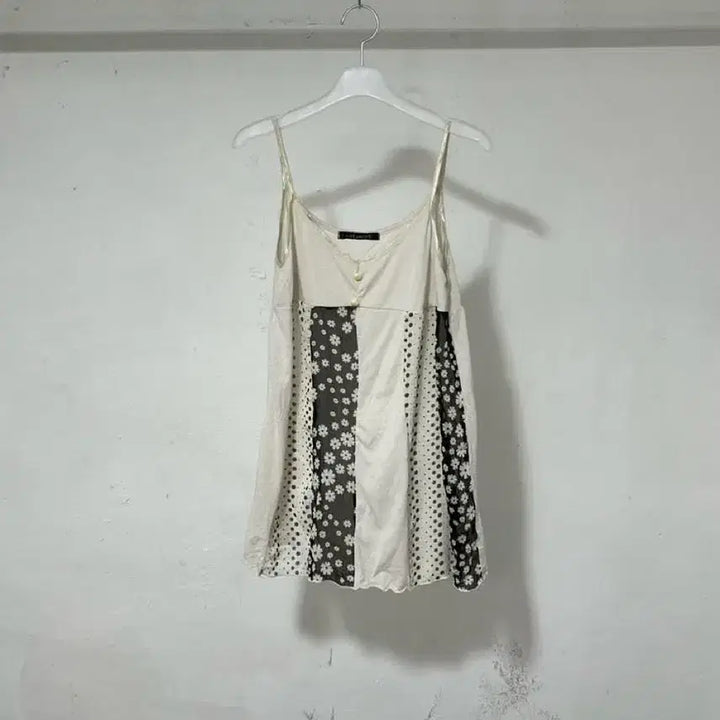 [SOLD OUT] vtg top