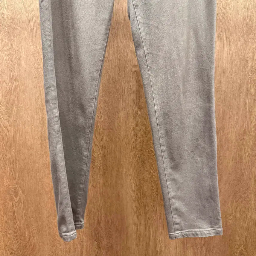 [SOLD OUT] 이세이미야케 플랜테이션 밴딩 팬츠 사이드 지퍼 포켓 디테일 그레이