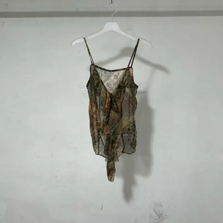 [SOLD OUT] vtg top