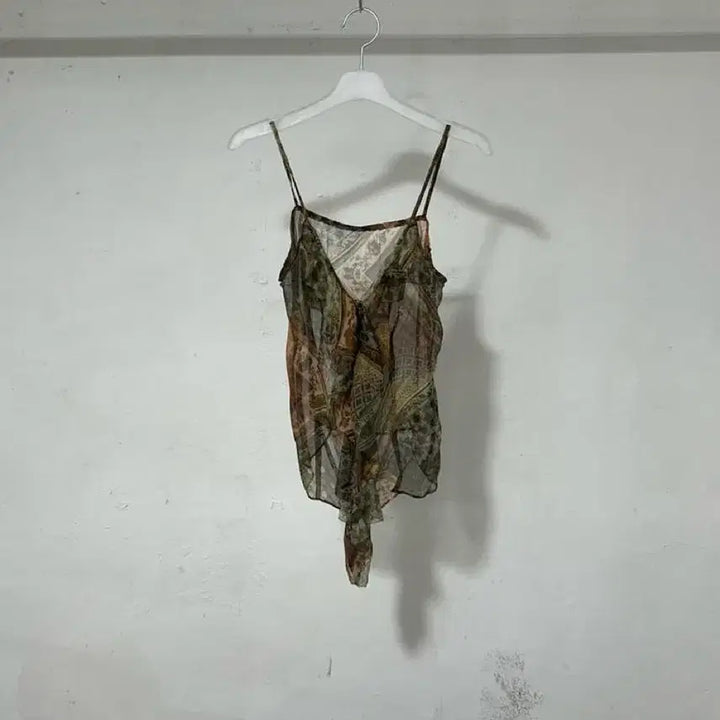 [SOLD OUT] vtg top