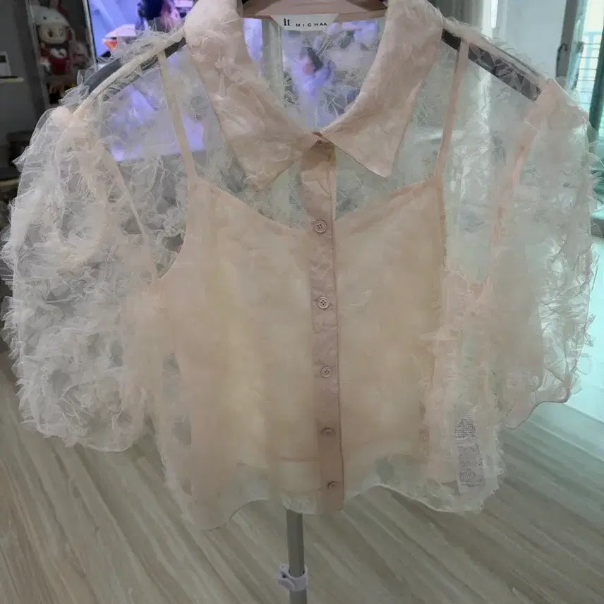 [BUNJANG] It MICHAA Lace Crop Blouse / 잇미샤 레이스 크롭 블라우스 55사이즈