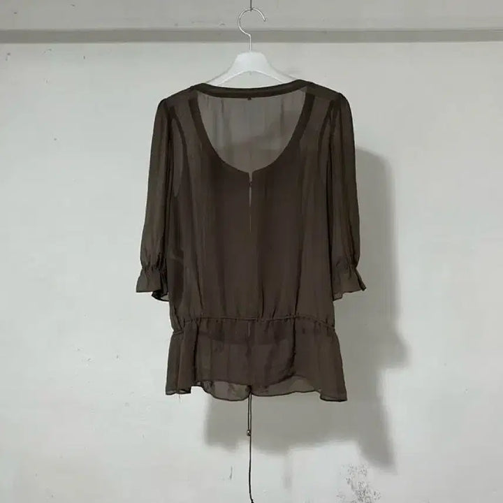 [SOLD OUT] vtg top