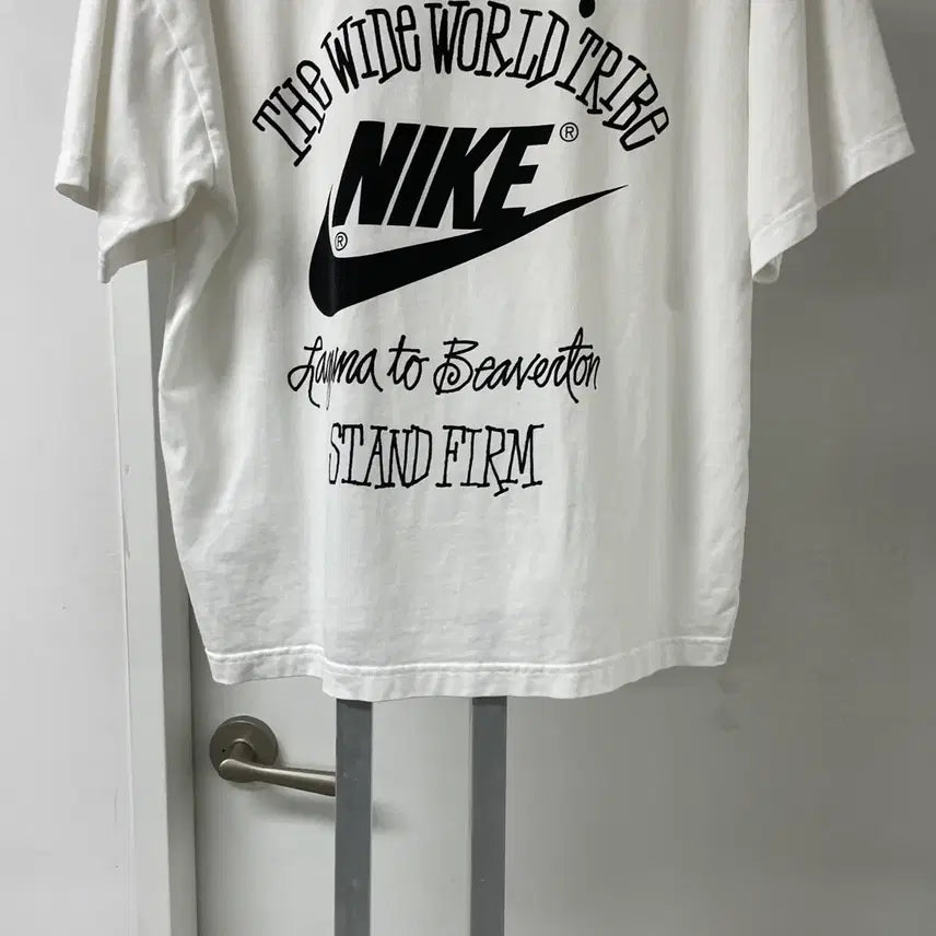 [SOLD OUT] 나이키 스투시 월드투어 반팔 티셔츠 화이트 L