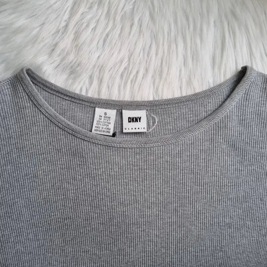 [BUNJANG] DKNY 클래식 잔골지 내츄럴 커팅 스티치 티셔츠 1967 / DKNY 클래식 잔골지 내츄럴 커팅 스티치 티셔츠 1967