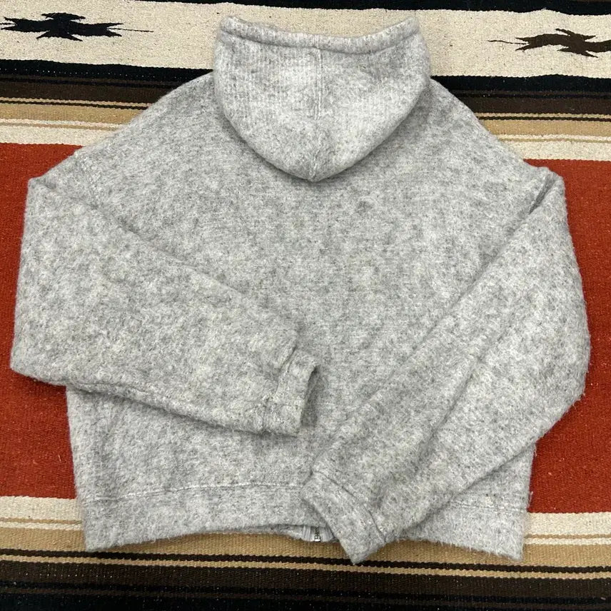 [SOLD OUT] 폴리수엠 플러피 아가일 스터드 후디