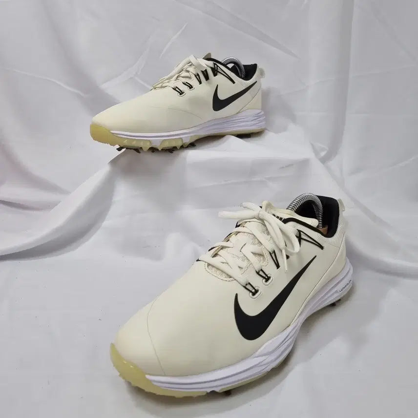 [SOLD OUT] 빈티지하서 260 나이키 골프 루나 커맨드 2 골프화