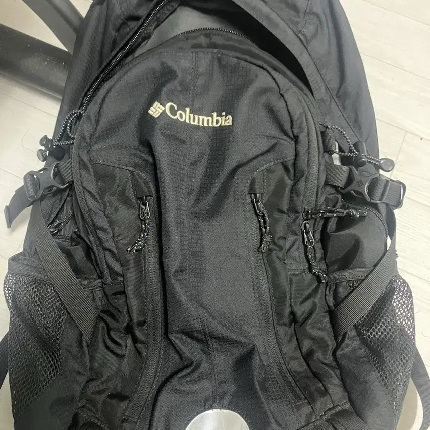 [SOLD OUT] 컬럼비아 Redwood 30 블랙 백팩