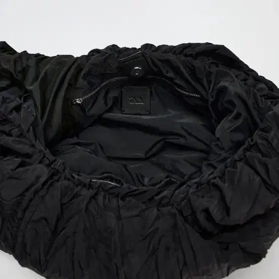 [BUNJANG] Zara Ruched Shoulder Bag / 자라 셔링 숄더백 오벌백