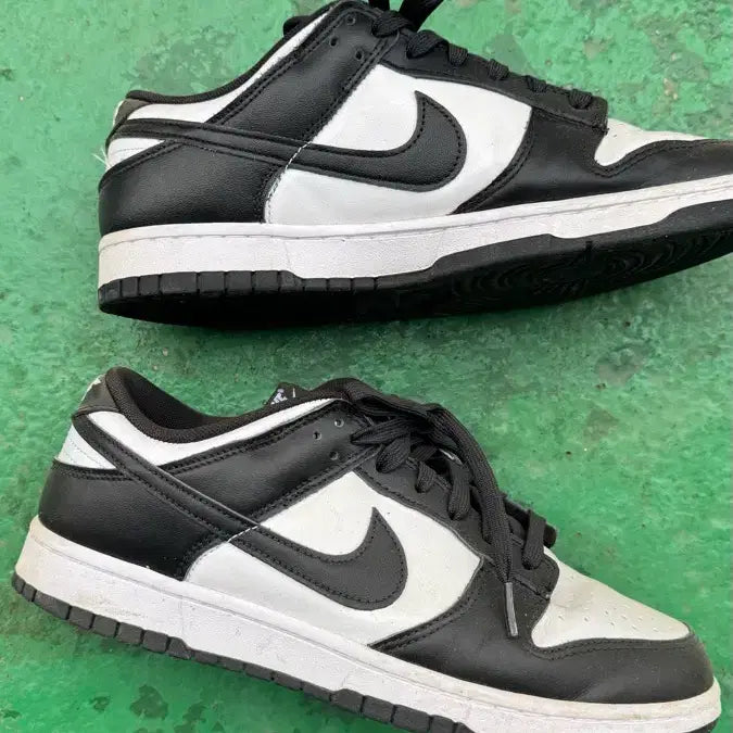 [BUNJANG] Nike Dunk Low Panda 280 Sneakers / 나이키 덩크로우 범고래 280