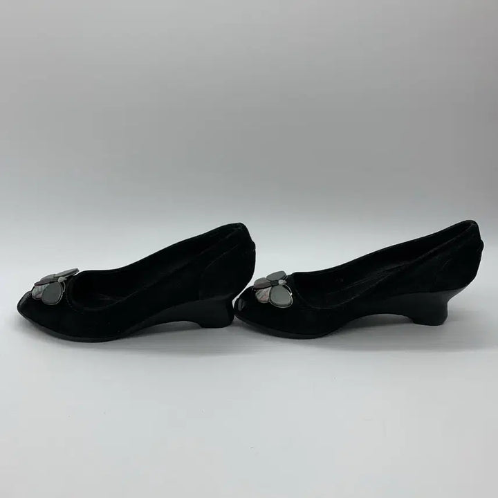 [SOLD OUT] 267000997 루이비통 블랙 스웨이드 나비 힐 36.5사이즈