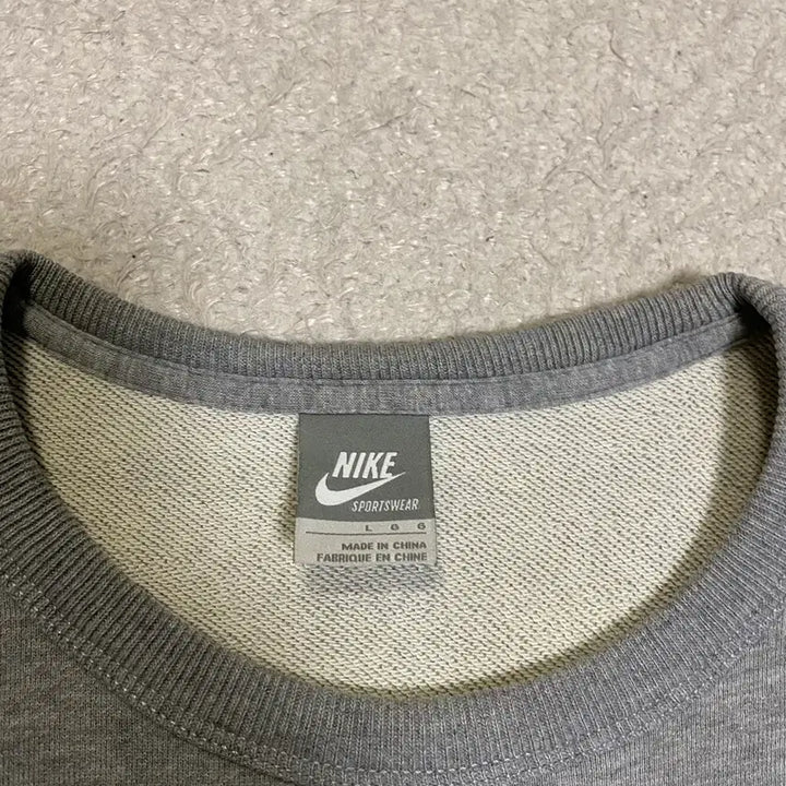 [SOLD OUT] 나이키 스우시 맨투맨 회색 L 100