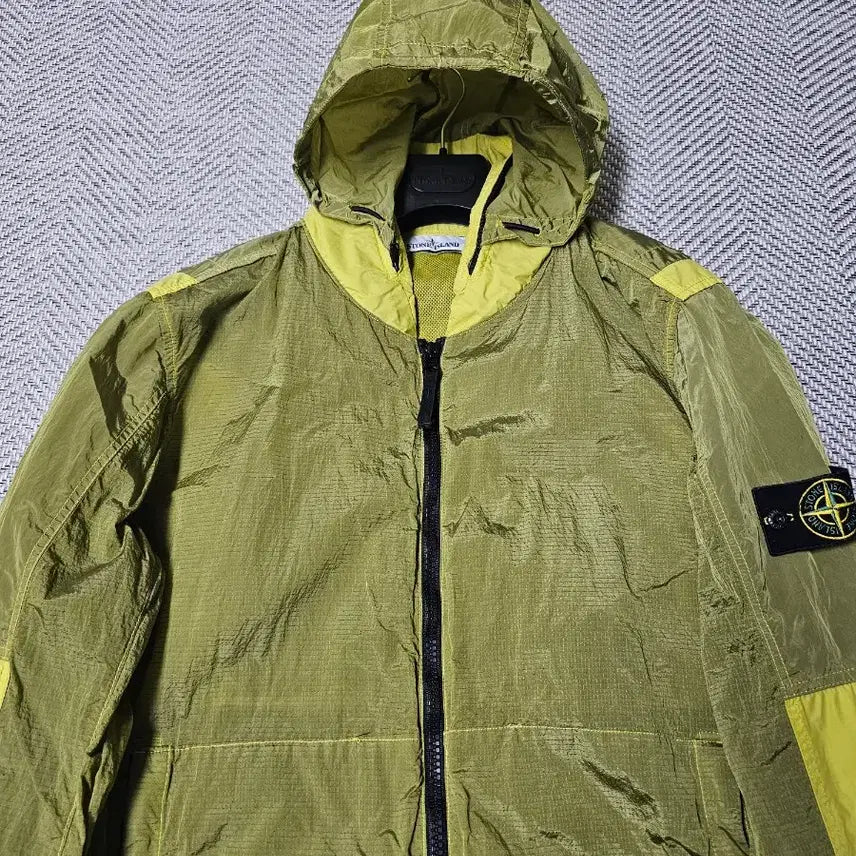 [SOLD OUT] 스톤아일랜드 NYLON METAL WATRO RIPSTOP 자켓