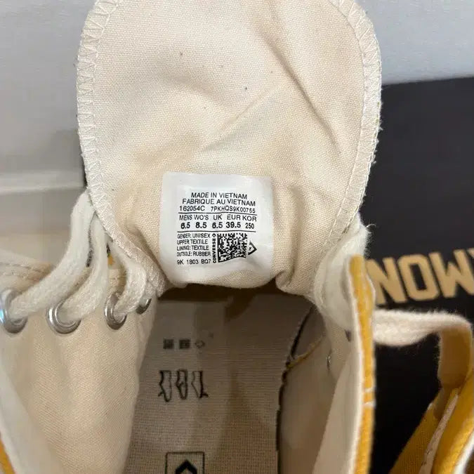 [SOLD OUT] 컨버스 척테일러 하이 옐로우   사이즈 250mm