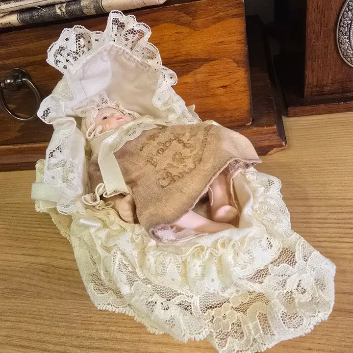 [BUNJANG] Vintage Bisque Doll in Lace Cradle Set / 빈티지 아기 비스크돌 요람 세트