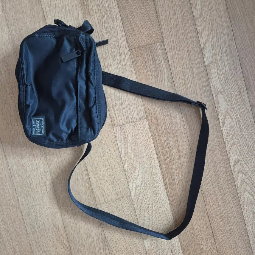 [BUNJANG] Porter Black Crossbody Bag / 요시다포터 블랙 크로스백