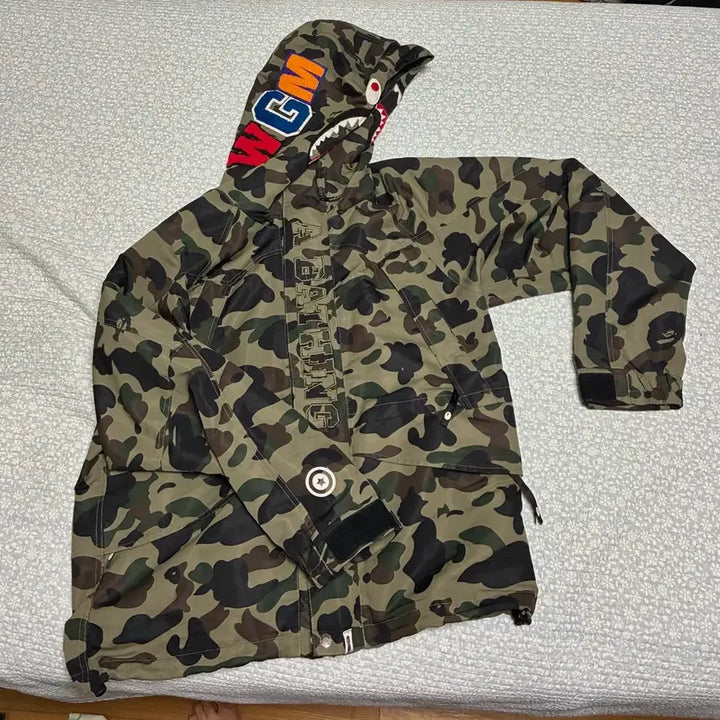 [BUNJANG] BAPE Windbreaker XL / BAPE 바람막이 팝니다