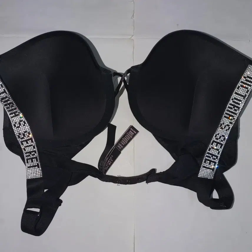 [SOLD OUT] 빅토리아 시크릿 Sexy 밤쉘 샤인스트랩 브라 34C