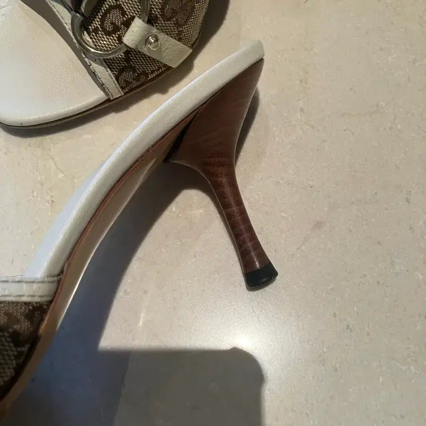 [BUNJANG] Gucci Mule Sandals / 구찌 샌들