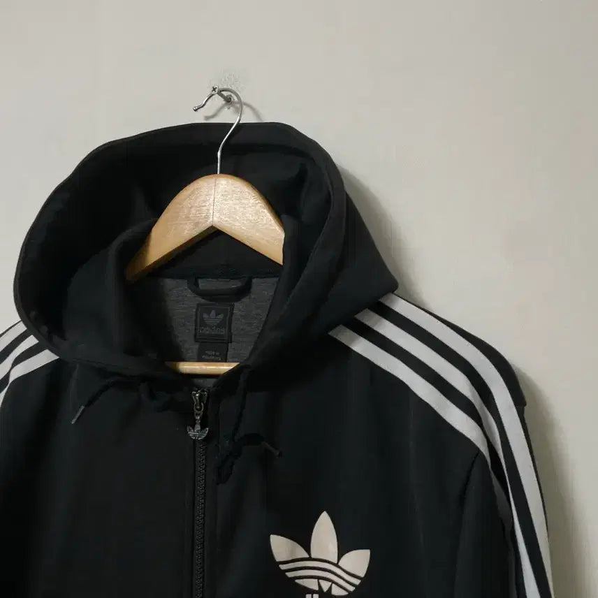 [SOLD OUT] 55-66 아디다스 오리지널 트레이닝 기능성 스판 후드집업 정품