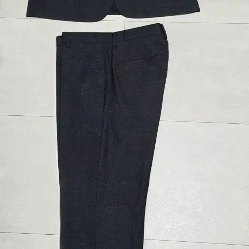 [BUNJANG] R. ZEGNA Suit Set / [무료배송,완전이쁨,상태좋음] r지오지아 정장 세트(옷걸이포함)