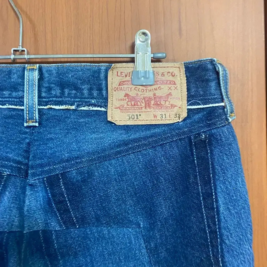 [BUNJANG] LEVIS 501 Reworked Cut-Off Denim Pants / [LEVIS] 리바이스 501 리워크 컷오프 데님팬츠 30사이즈