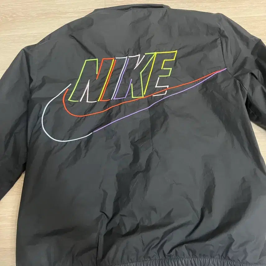 [SOLD OUT] 초대장급 나이키 NSW 클럽 바람막이