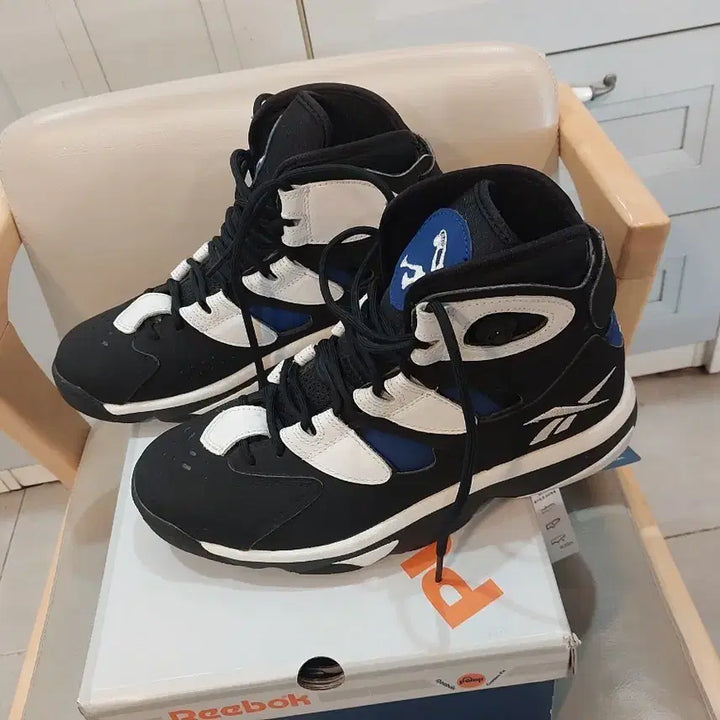 [BUNJANG] Reebok Pump Shaq Attaq 4 Orlando Magic Sneakers / 리복 펌프 샤크어택 4 250mm 올랜도 매직 컬러 택포55,000원
