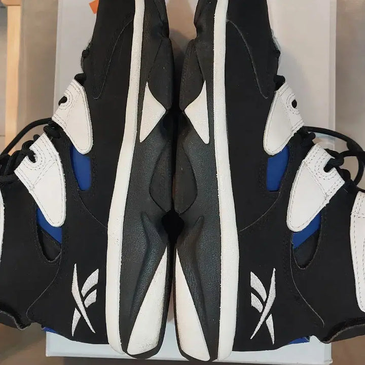 [BUNJANG] Reebok Pump Shaq Attaq 4 Orlando Magic Sneakers / 리복 펌프 샤크어택 4 250mm 올랜도 매직 컬러 택포55,000원