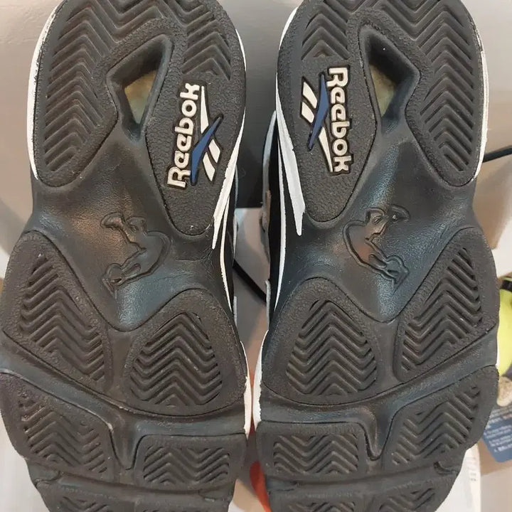 [BUNJANG] Reebok Pump Shaq Attaq 4 Orlando Magic Sneakers / 리복 펌프 샤크어택 4 250mm 올랜도 매직 컬러 택포55,000원