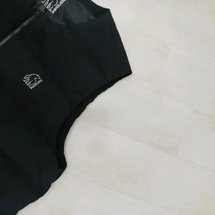 [BUNJANG] Nordisk Lightweight Vest 105 / 노르디스크 경량조끼 정품 105