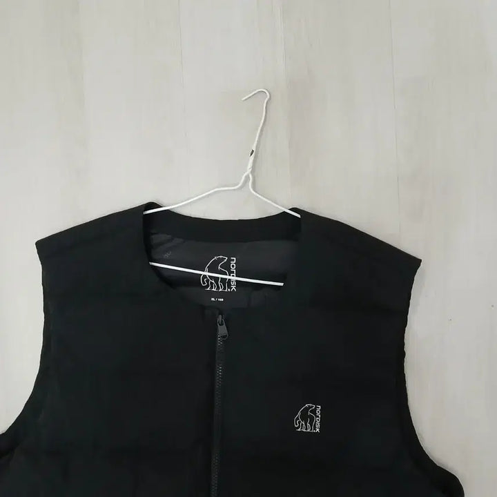 [BUNJANG] Nordisk Lightweight Vest 105 / 노르디스크 경량조끼 정품 105