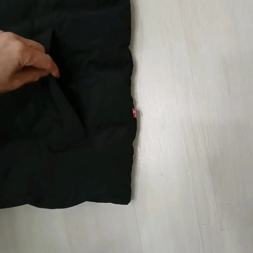 [BUNJANG] Nordisk Lightweight Vest 105 / 노르디스크 경량조끼 정품 105
