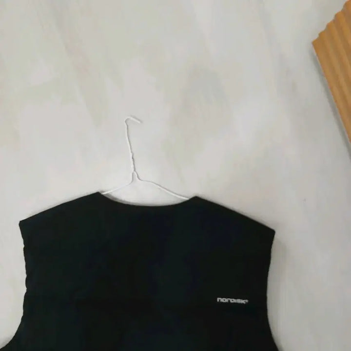 [BUNJANG] Nordisk Lightweight Vest 105 / 노르디스크 경량조끼 정품 105