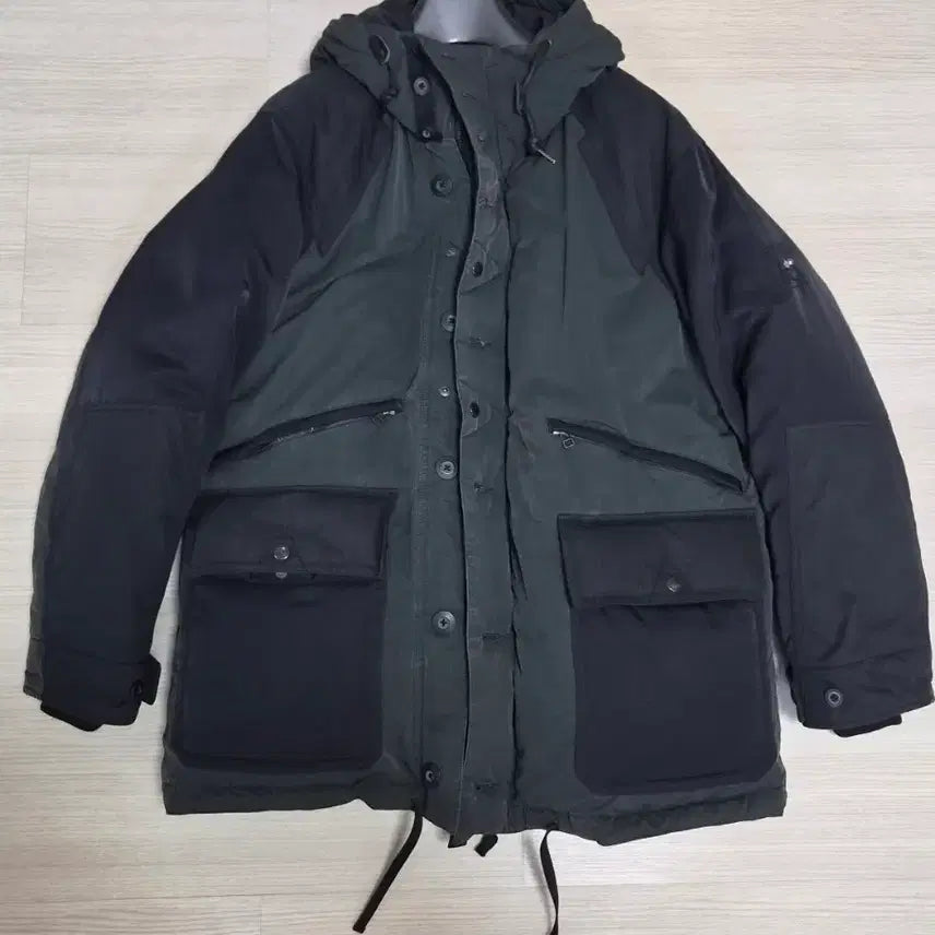 [BUNJANG] Series X Istloague Military Down Jacket / 시리즈 X 이스트로그  다운점퍼