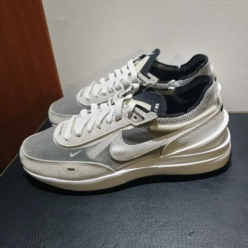 [BUNJANG] Nike WS Day Break Beige Sneakers 240 / 나이키 WS 데이 브레이크 베이지  스니커즈 240