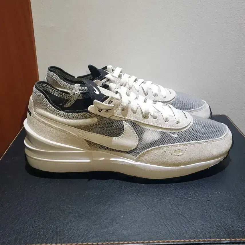 [BUNJANG] Nike WS Day Break Beige Sneakers 240 / 나이키 WS 데이 브레이크 베이지  스니커즈 240